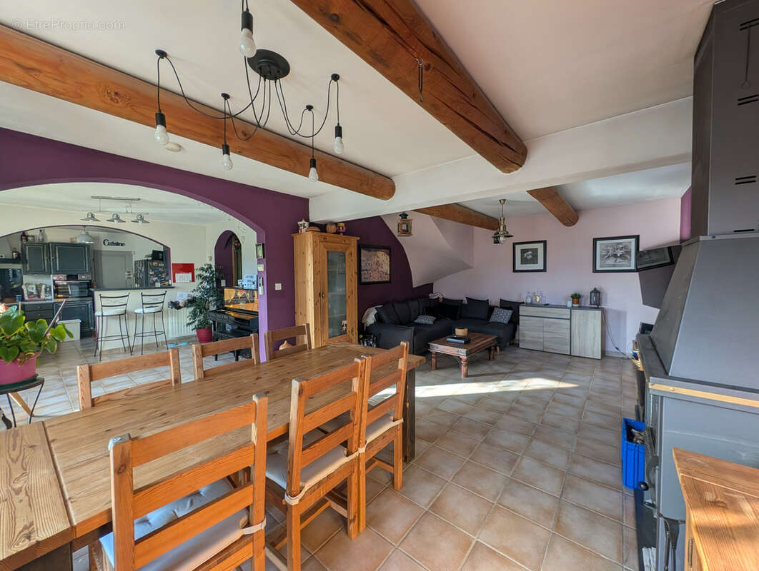 Maison à MAZAN