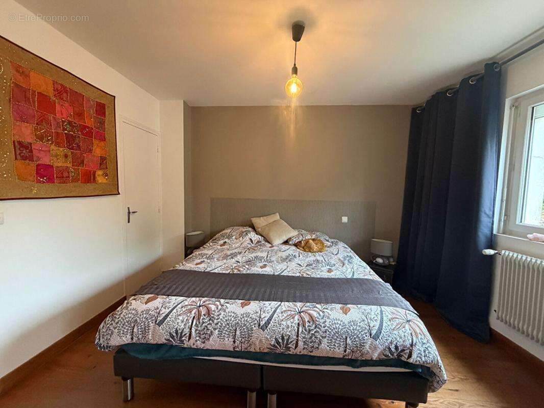 Maison ozillac -159m2 - 4 chambres - grand jardin - prix 246750 hai - photo 7