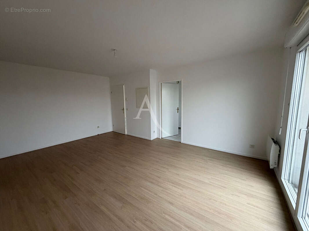 Appartement à LE BLANC-MESNIL