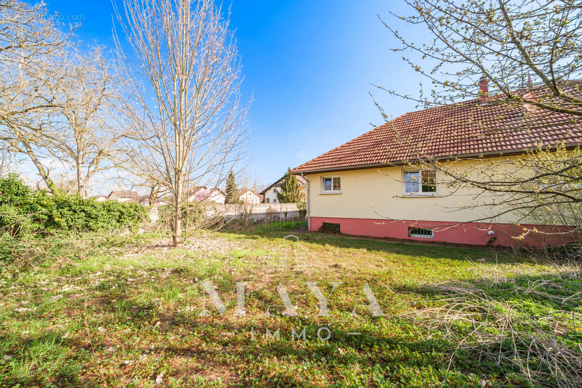 Sierentz, Maison de Plain-Pied sur 12.47 ares. - photo 15