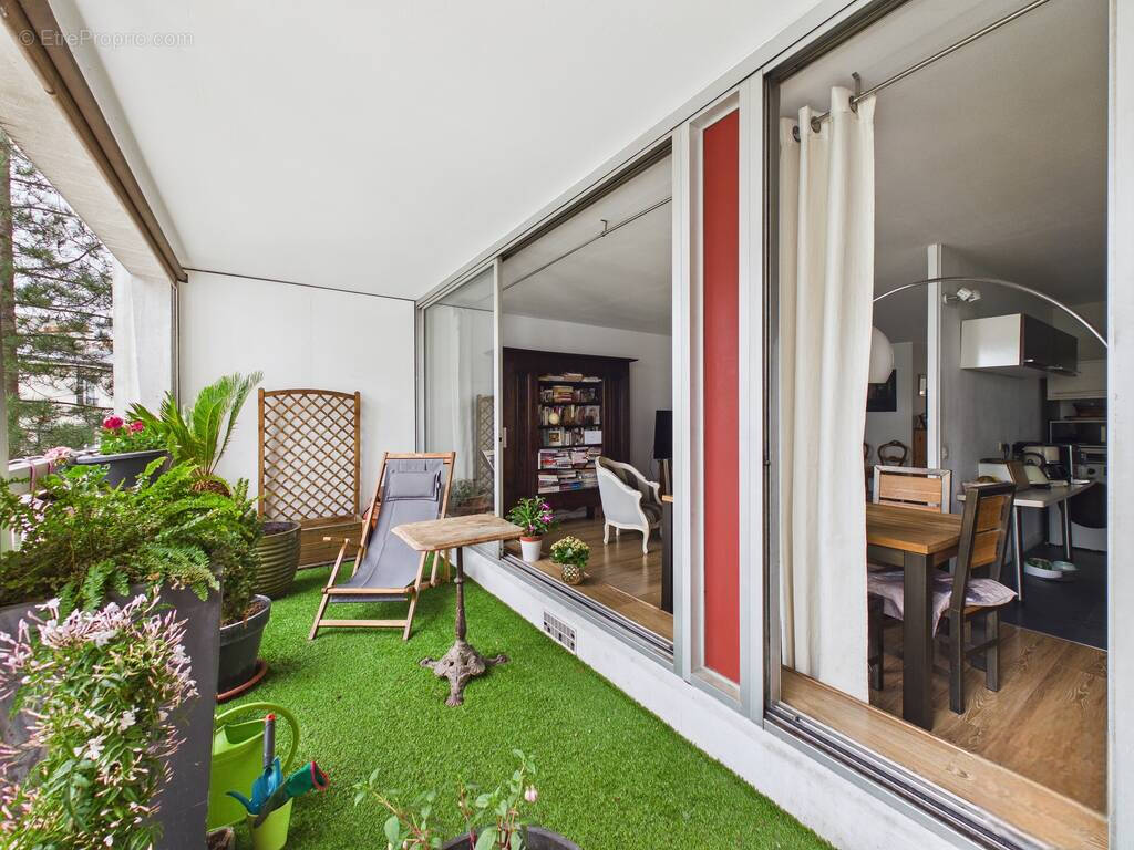 Appartement à PARIS-20E