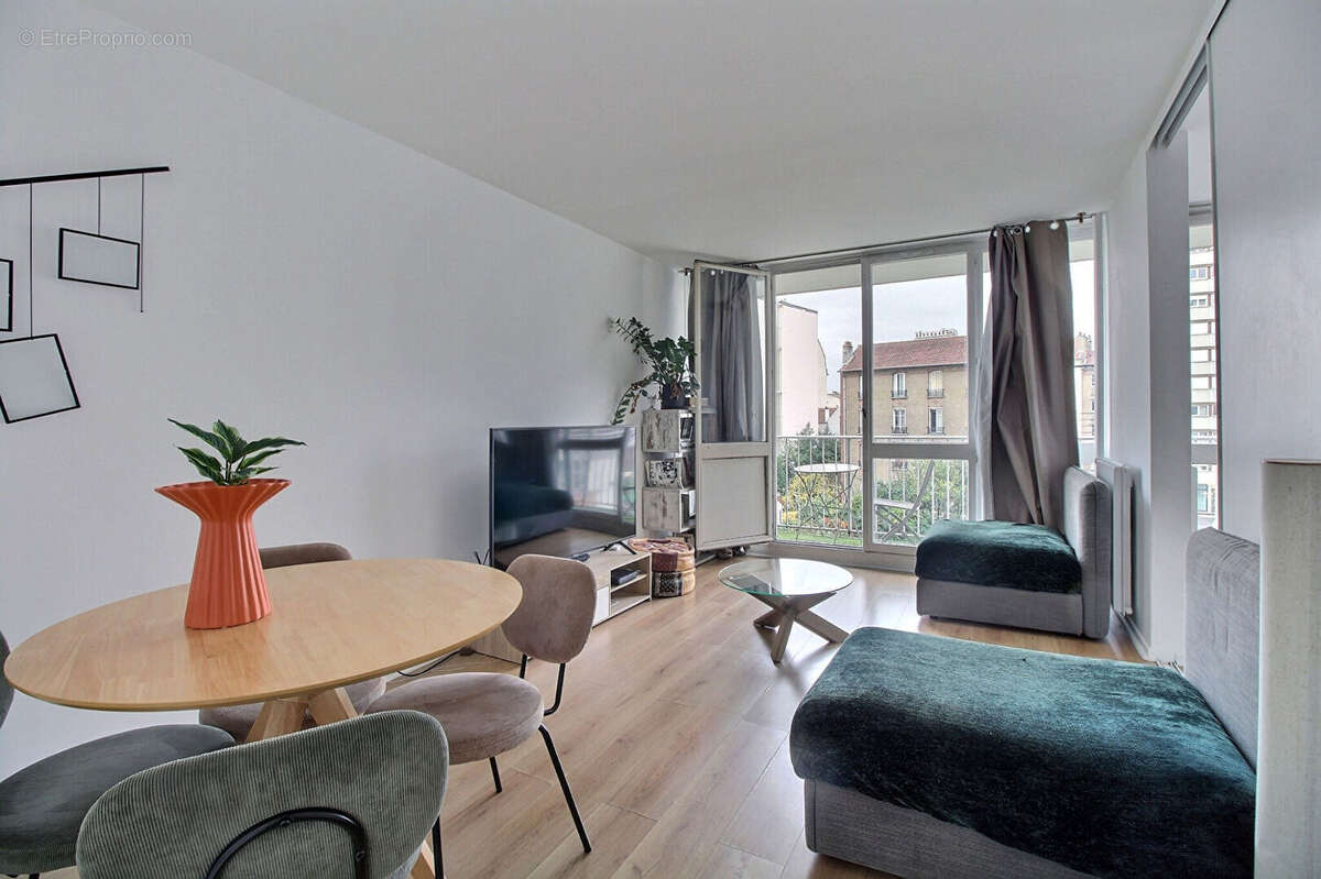 Appartement à COLOMBES