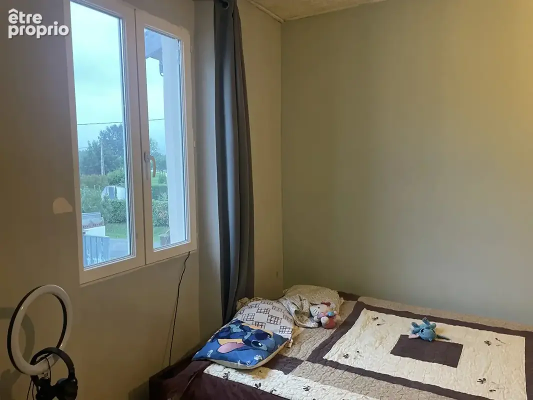 GRANDE MAISON avec 2 garages. - photo 7