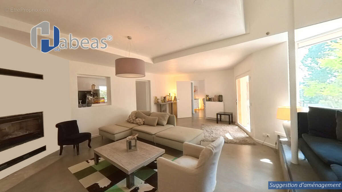 À 45 min de Lyon – Maison d’architecte unique de 330m², 6 chambres, avec piscine 10x5 au cœur de 5 800 m² de parc arboré - photo 14