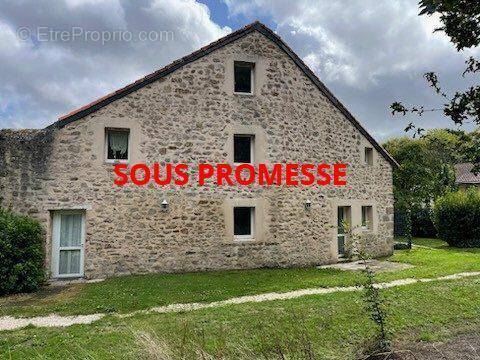 Maison 93 m² à Saint-Herblain  - photo 2
