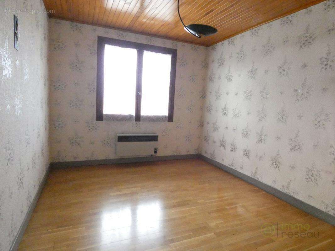 Maison à RIVES