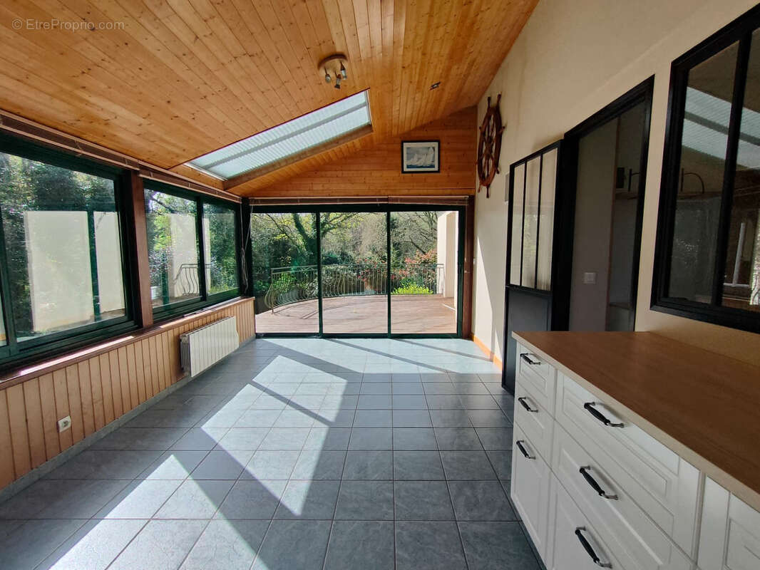 Maison à SAINT-THONAN