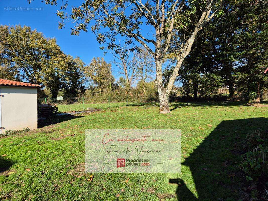 Maison à LES HERBIERS