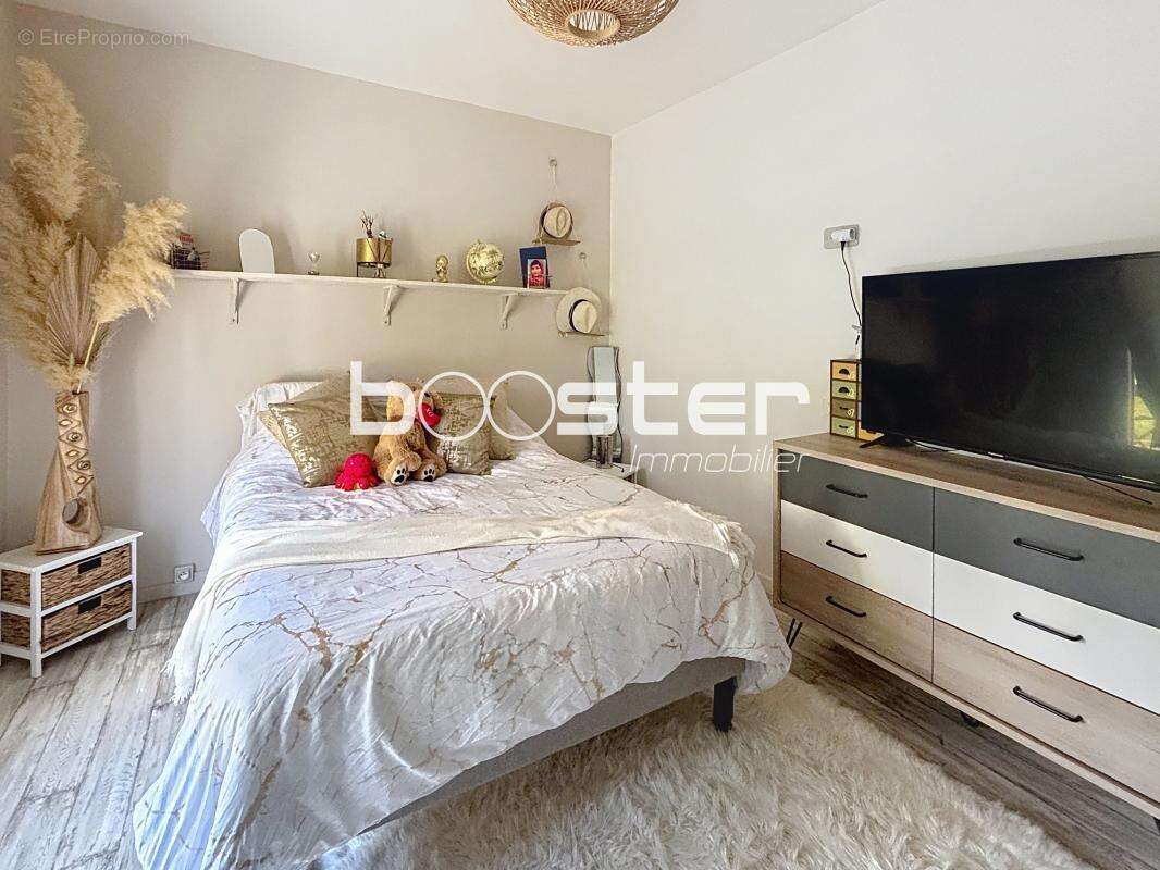 Maison à SAINT-YRIEIX-LA-PERCHE