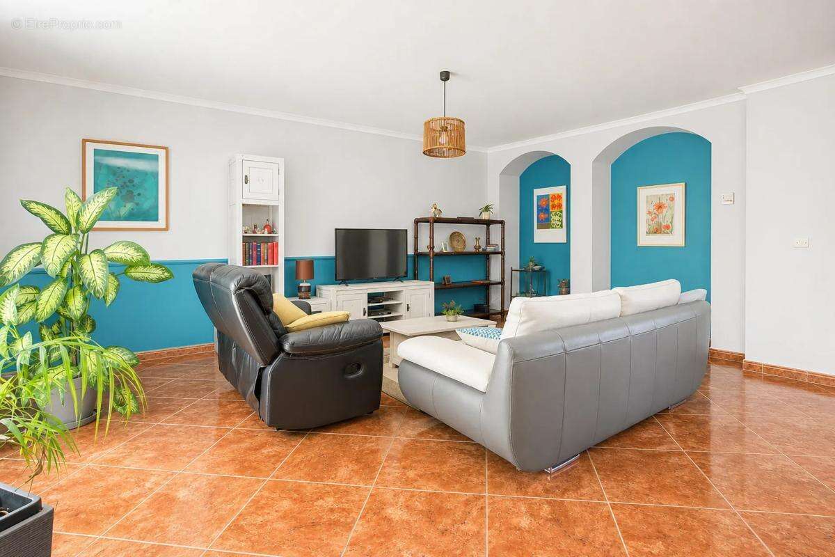 Maison familiale 6 pièces avec dépendance à Saint-Gilles - photo 22