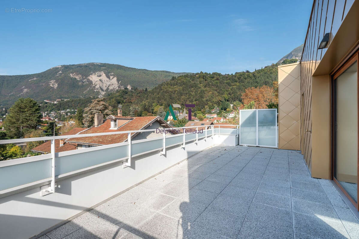 Appartement à MEYLAN