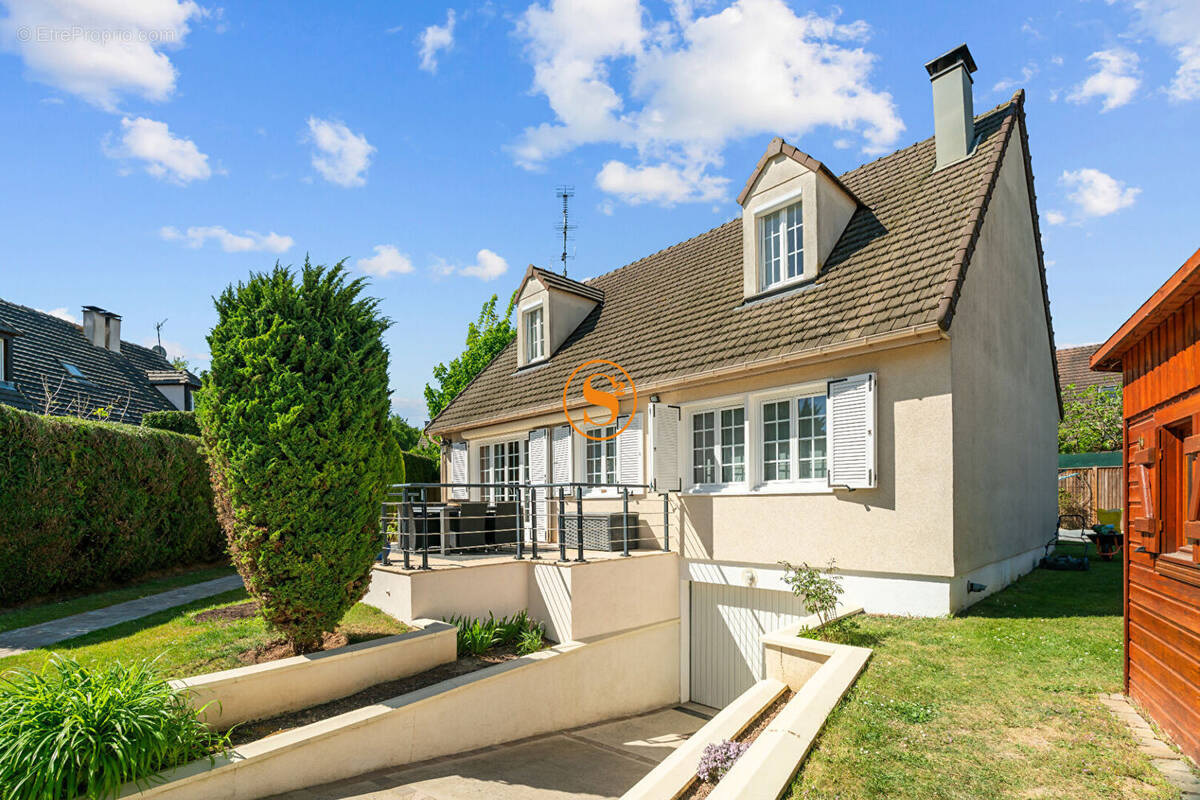 Maison à ORRY-LA-VILLE