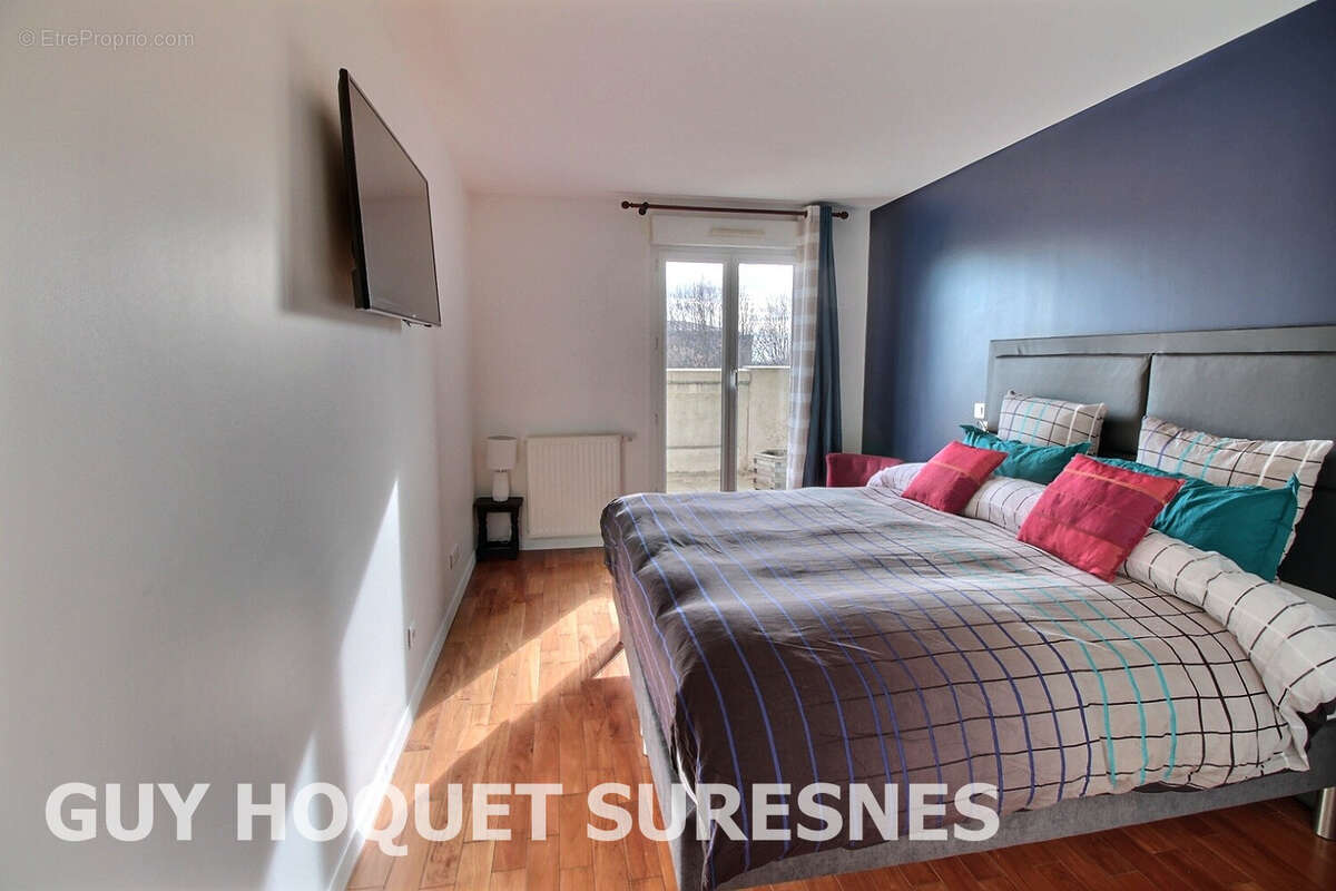 Appartement à SURESNES
