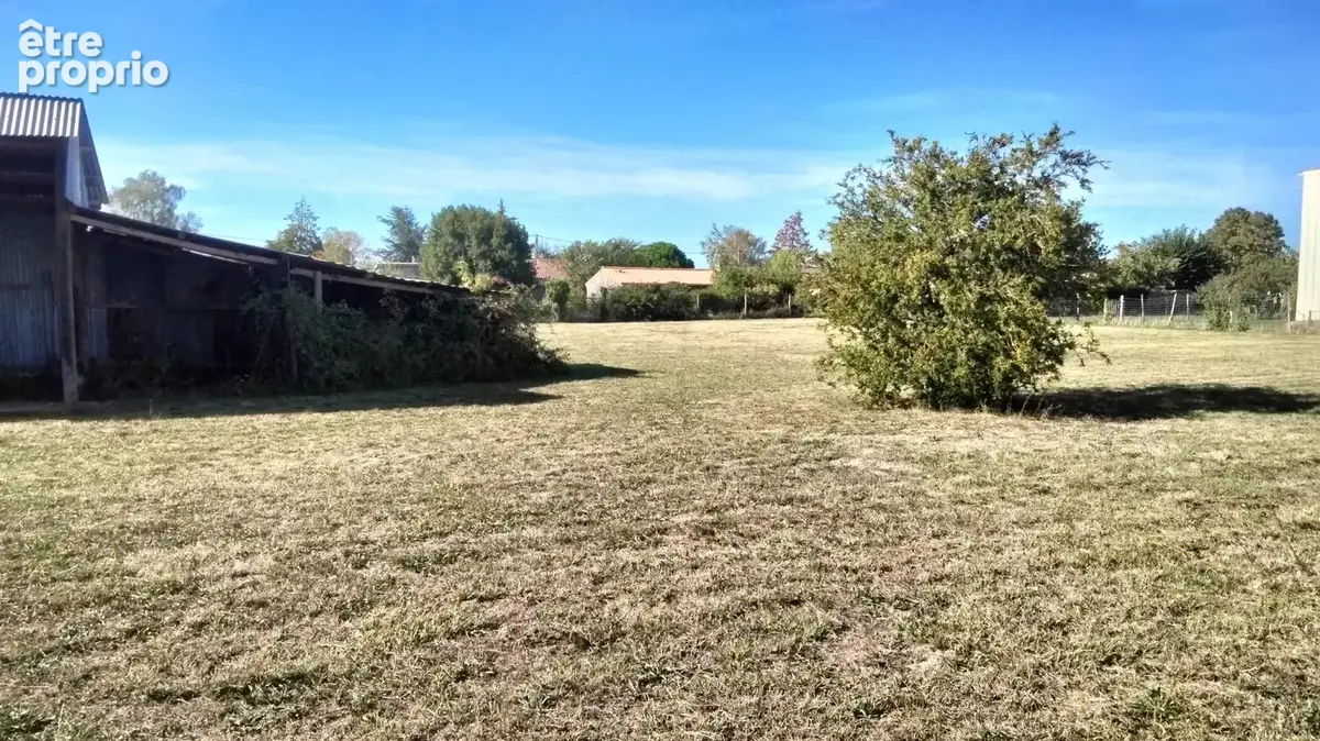 Terrain constructible 3884m2 - photo 2