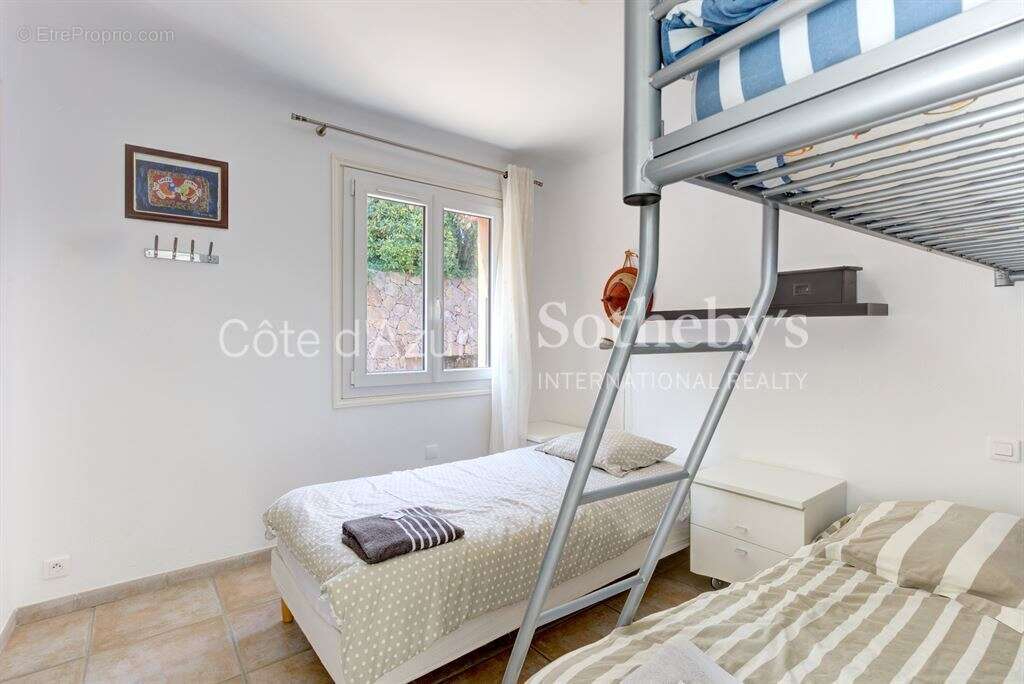 Maison à THEOULE-SUR-MER