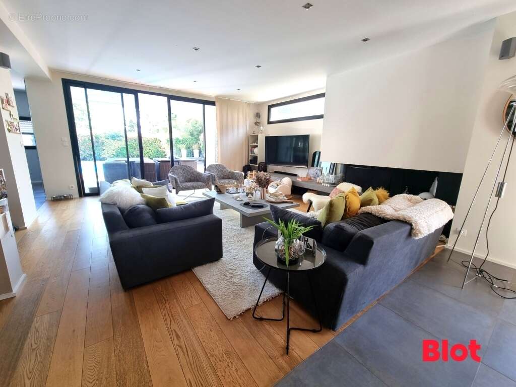 Maison 165 m² à Melesse  - photo 3