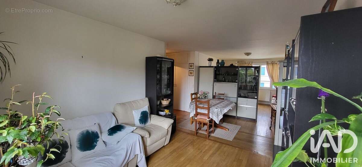 Photo 2 - Appartement à RUEIL-MALMAISON