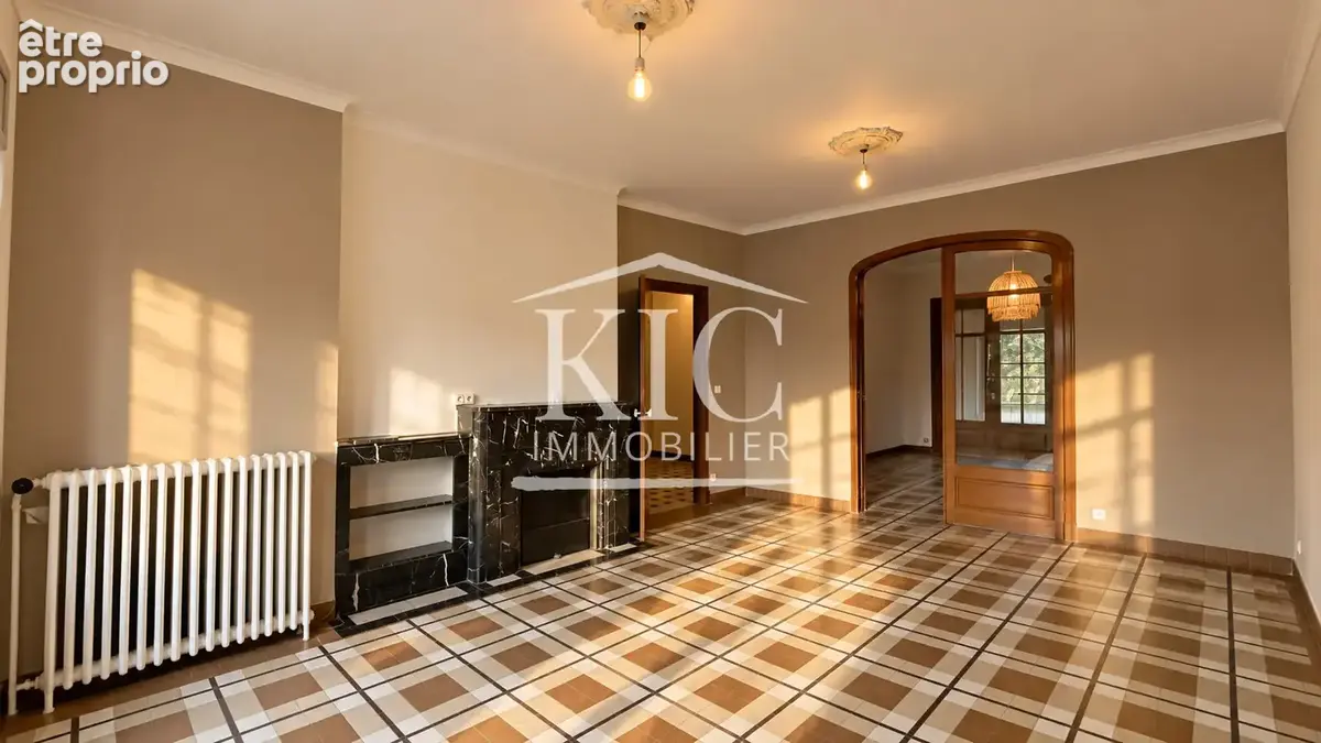 PROCHE CARCASSONNE - Ensemble 2 Maisons 175 m2 et 158 m2 - Garages - Piscine - photo 18