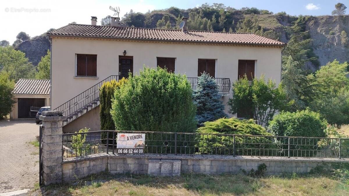 Maison à SAINT-PRIEST