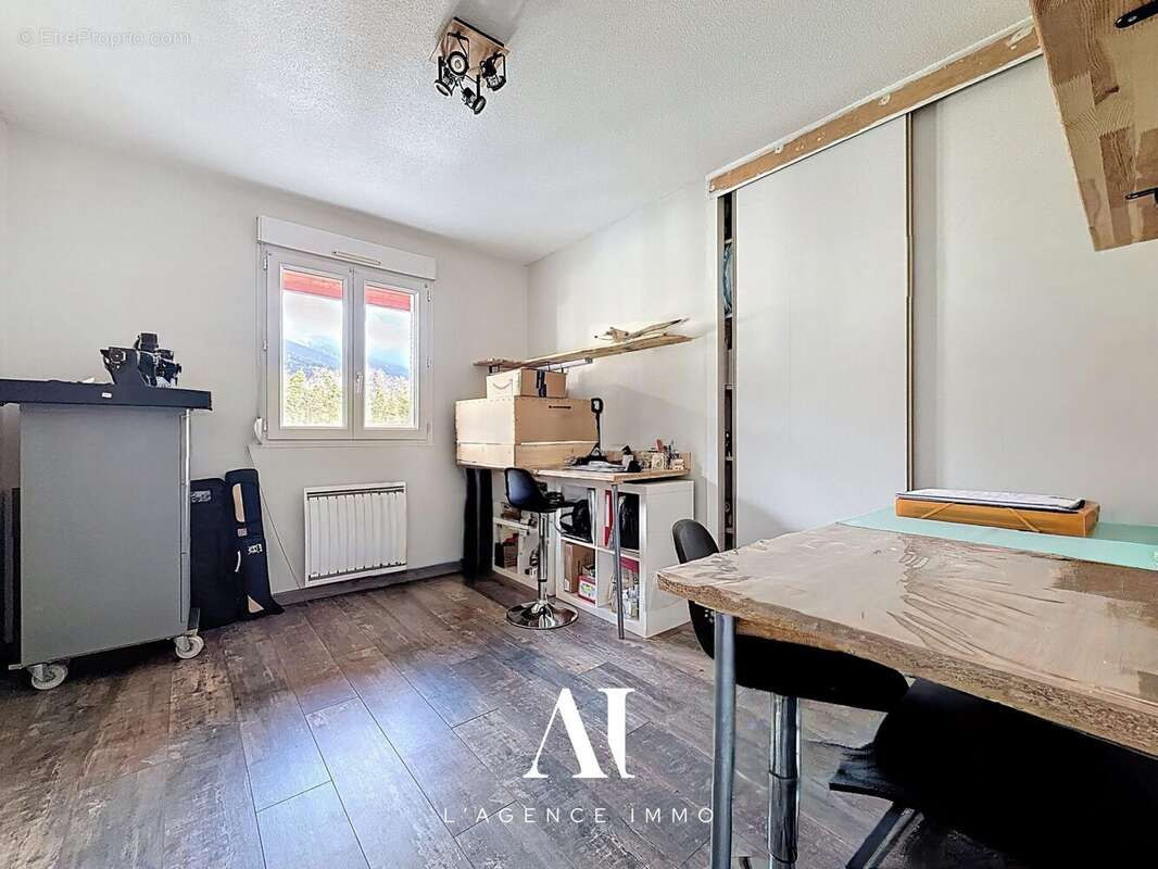 Appartement à CROZET
