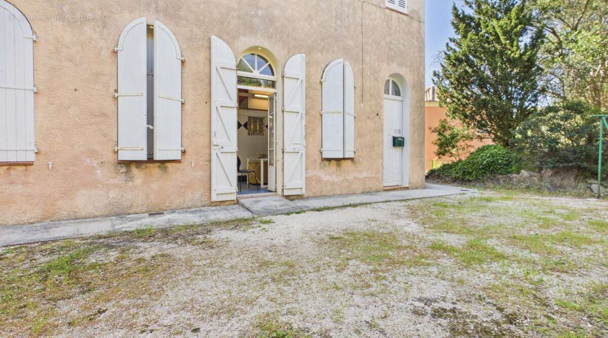 Appartement à HYERES