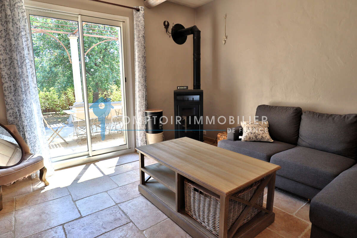 Maison à SAINT-SATURNIN-LES-APT