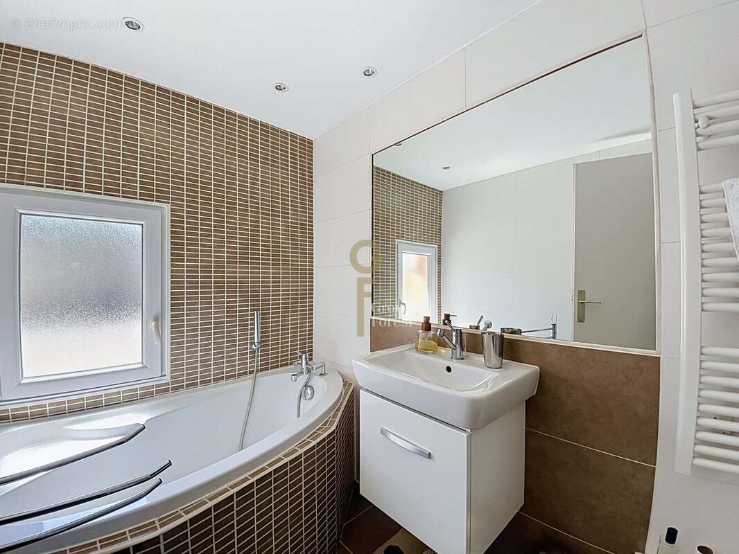Maison 108 m² à Villeneuve-D'ascq  - photo 8