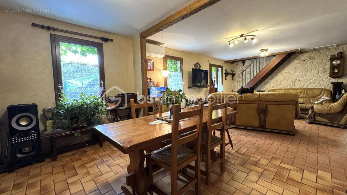 Maison à SAINT-MARD