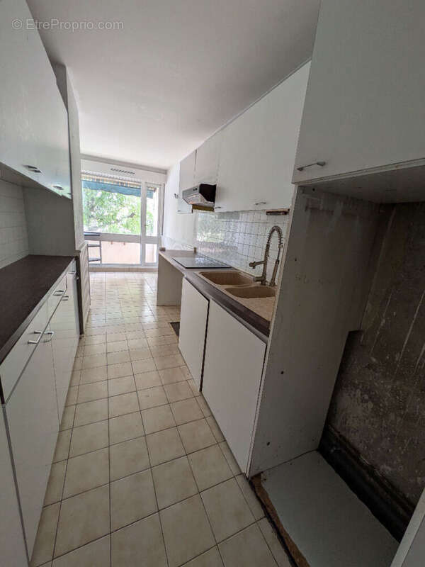 Appartement Roanne 4 pièce(s) 83.67 m2 Résidence Le Provence - photo 5