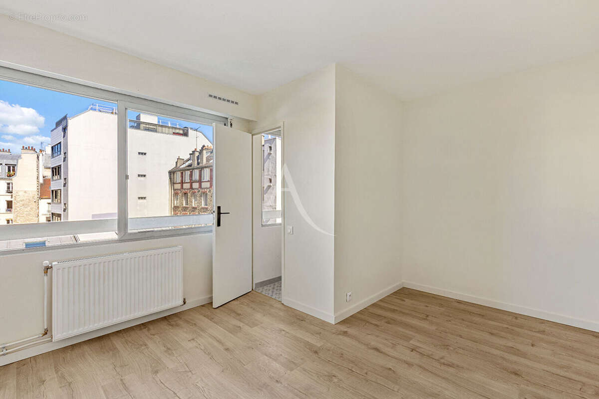Appartement à PARIS-18E