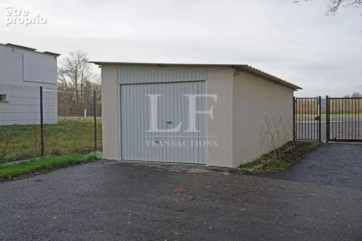 Sermaize-les-bains (51250) – ensemble immobilier d’exception : 4 750 m² de bâtiments + maison rénovée sur 1,4 hectare - photo 14