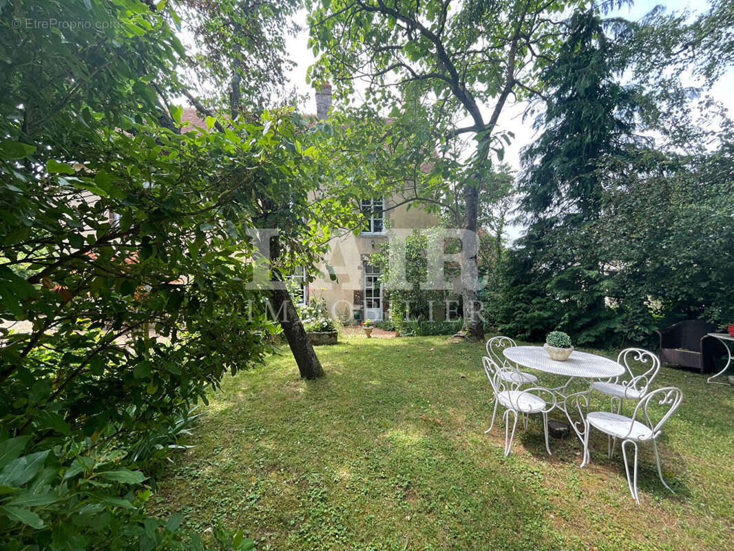 Maison à BEAUMONT-SUR-SARTHE