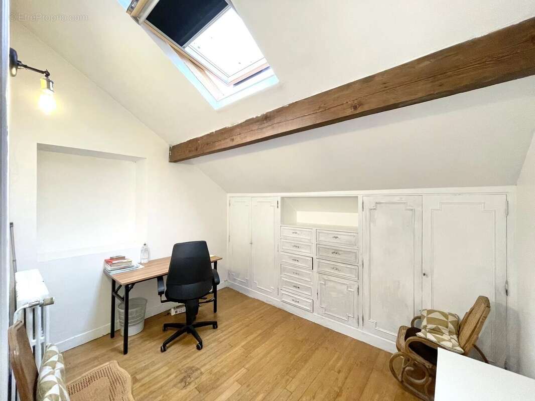 Maison à VERRIERES-LE-BUISSON