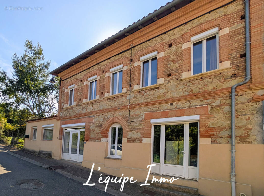 Maison à MONTPEZAT