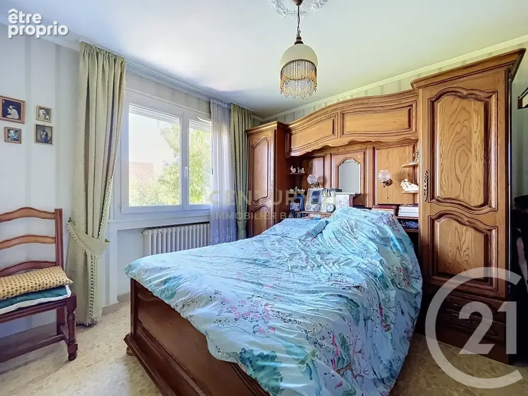 Maison 6 pièces 161 m² à vendre à Bourgoin-Jallieu (38300) - photo 4