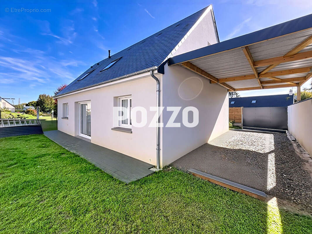 Maison à DONVILLE-LES-BAINS