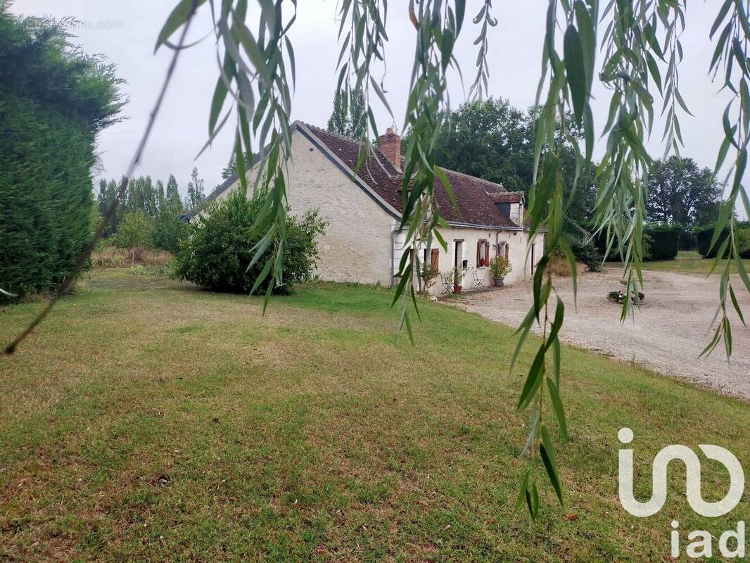 Photo 1 - Maison à LOCHE-SUR-INDROIS