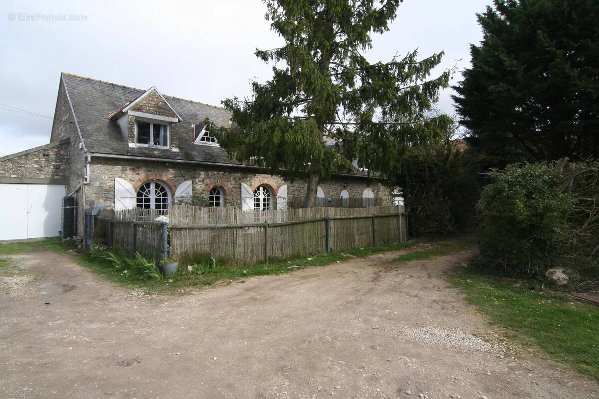 Appartement à BRIIS-SOUS-FORGES