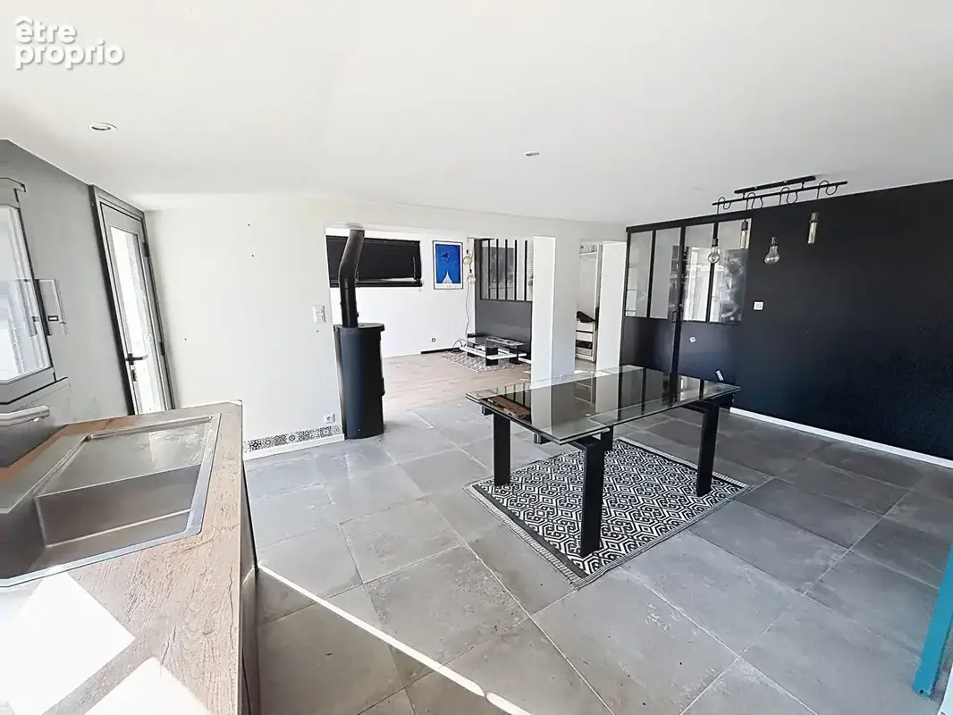 Maison - à vendre - récent - 4 chambres - parkings - garage - quartier Cleunay - photo 3