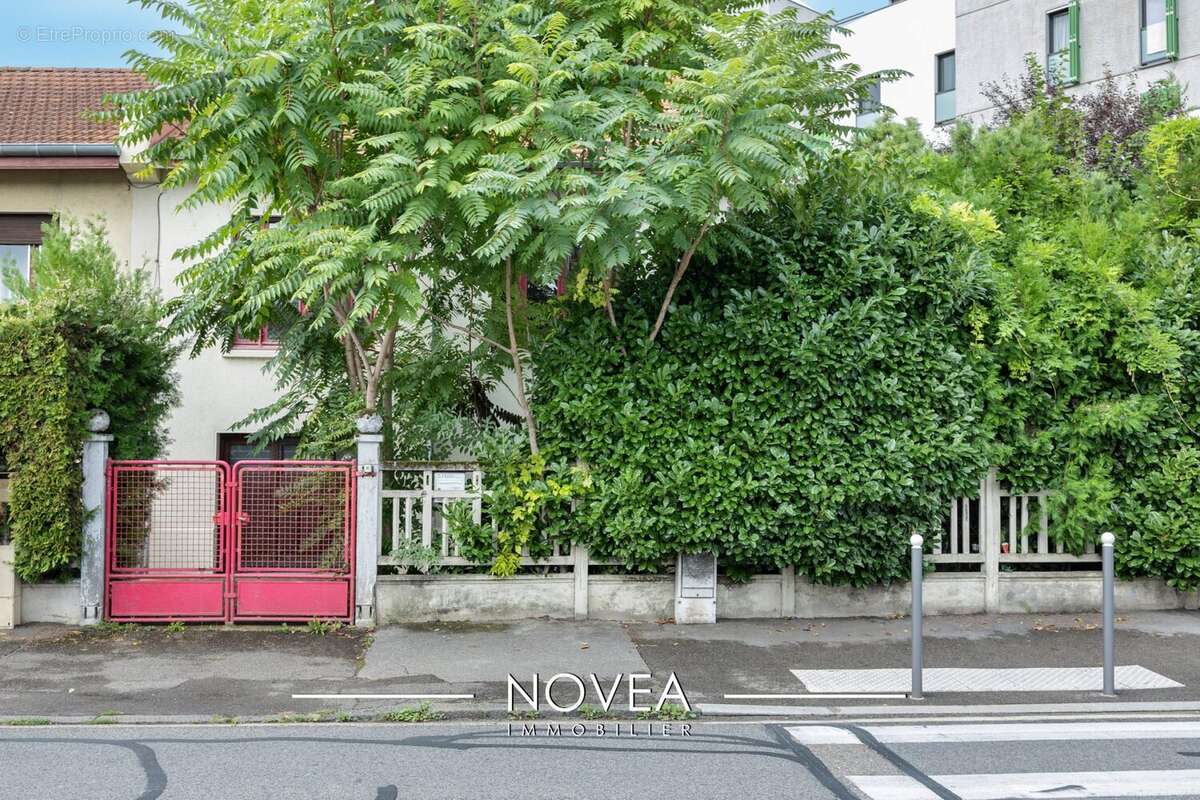 Maison à VILLEURBANNE