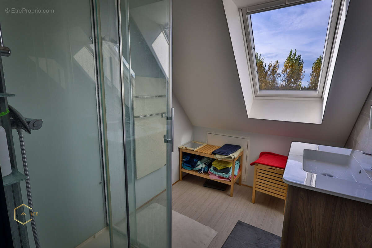 Maison à SAINTRY-SUR-SEINE