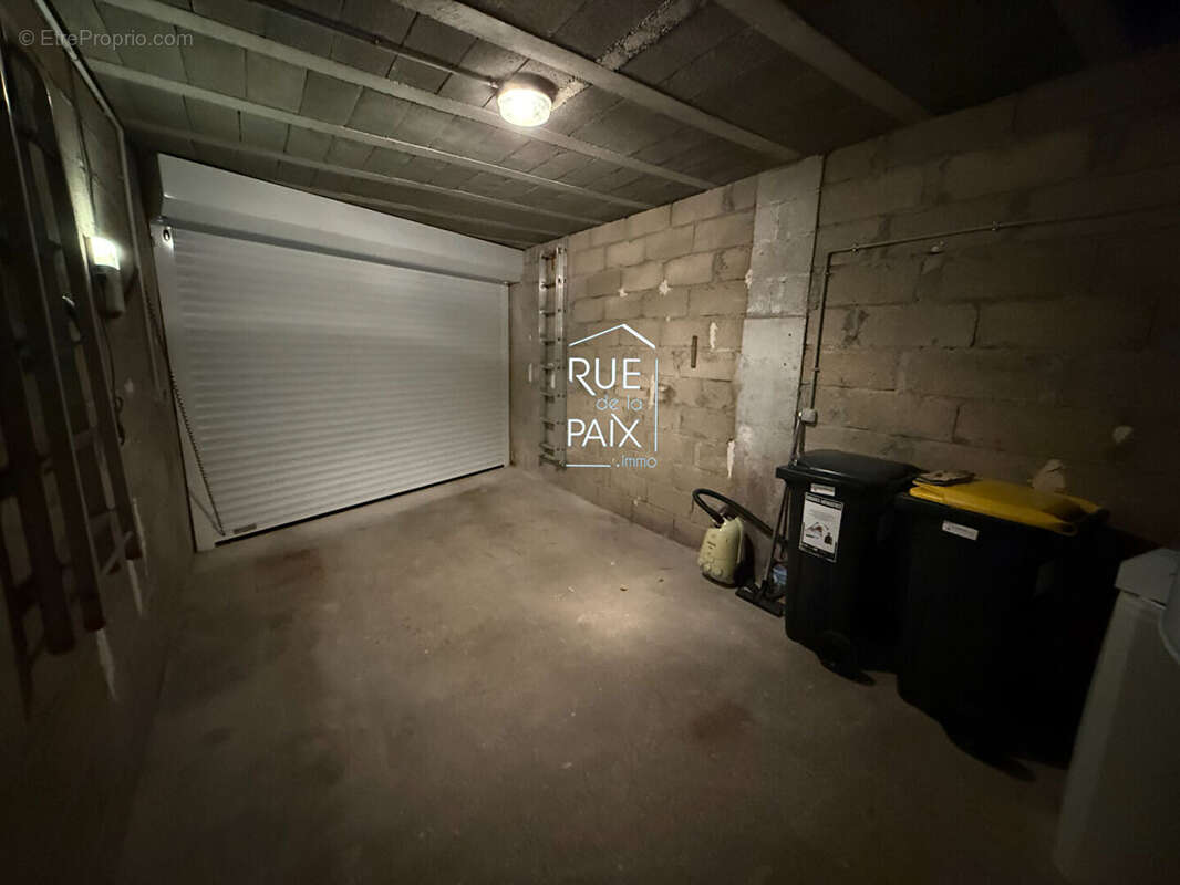 Maison à LENCLOITRE