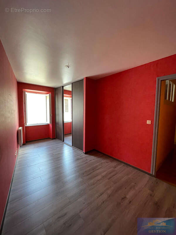 Maison à SAINT-PE-DE-BIGORRE