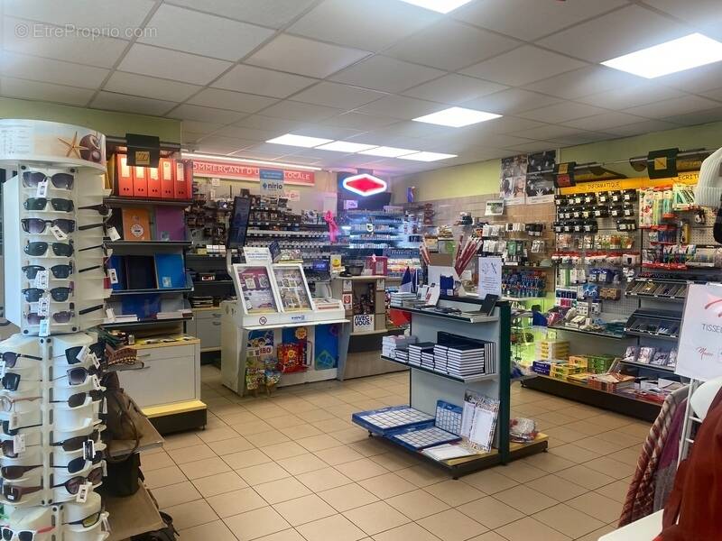 Commerce à NAVARRENX