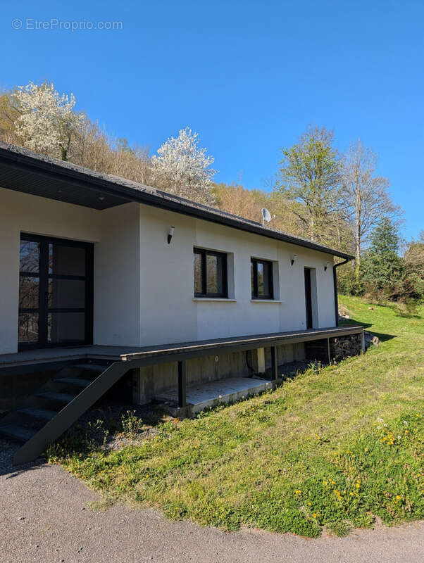 Maison à BRASSAC