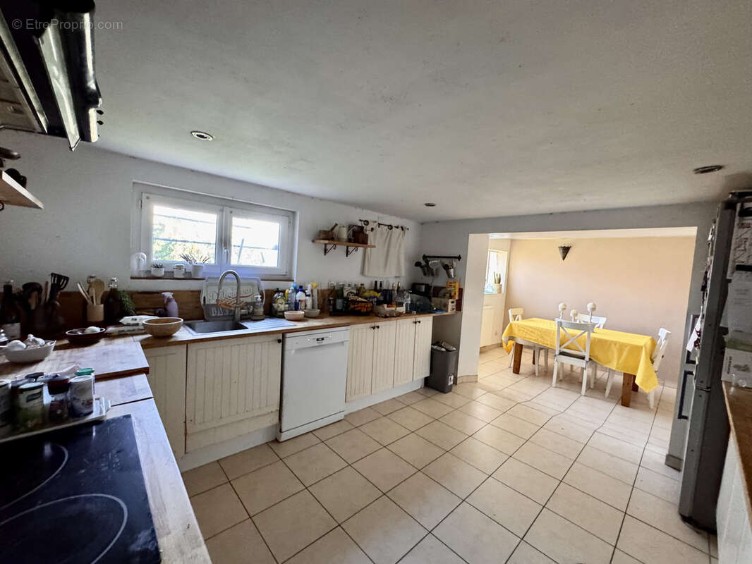Maison à SAINT-MAXIMIN-LA-SAINTE-BAUME