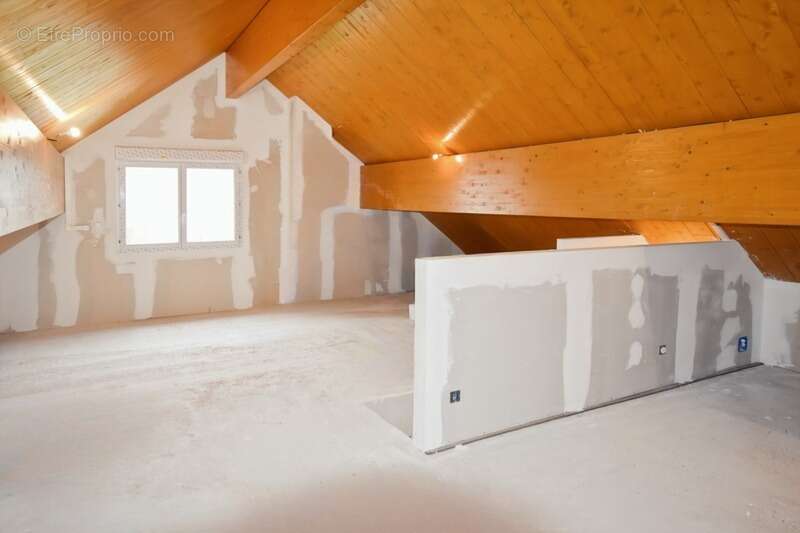 Maison à SAINT-MAURICE-LES-COUCHES