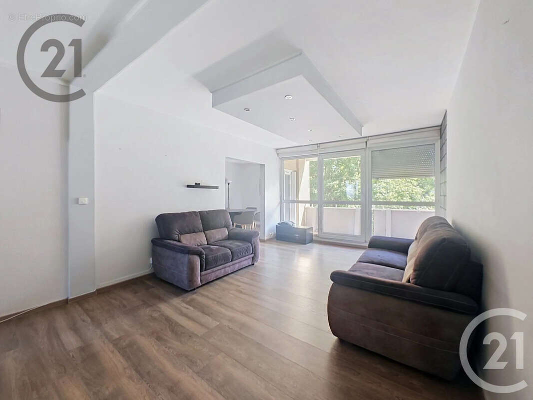 Appartement 71 m² à Reims  - photo 3