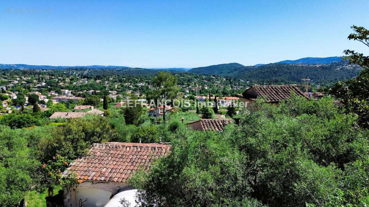 Maison à PEYMEINADE