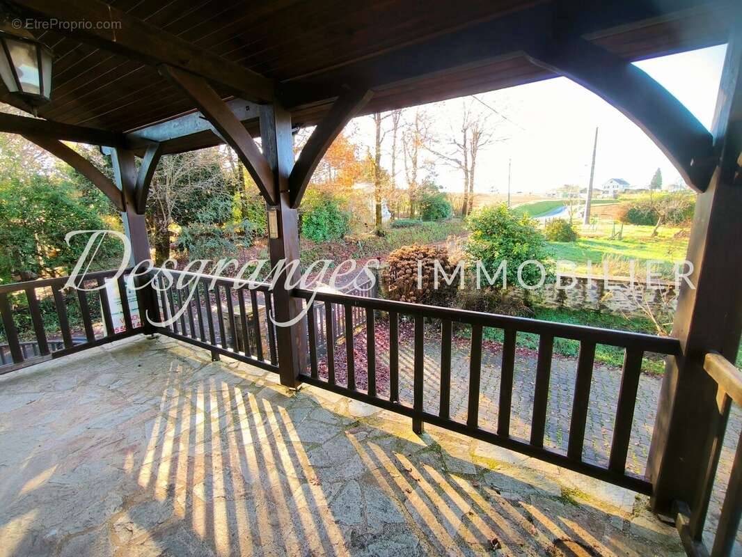 Maison à SAVIGNAC-LEDRIER